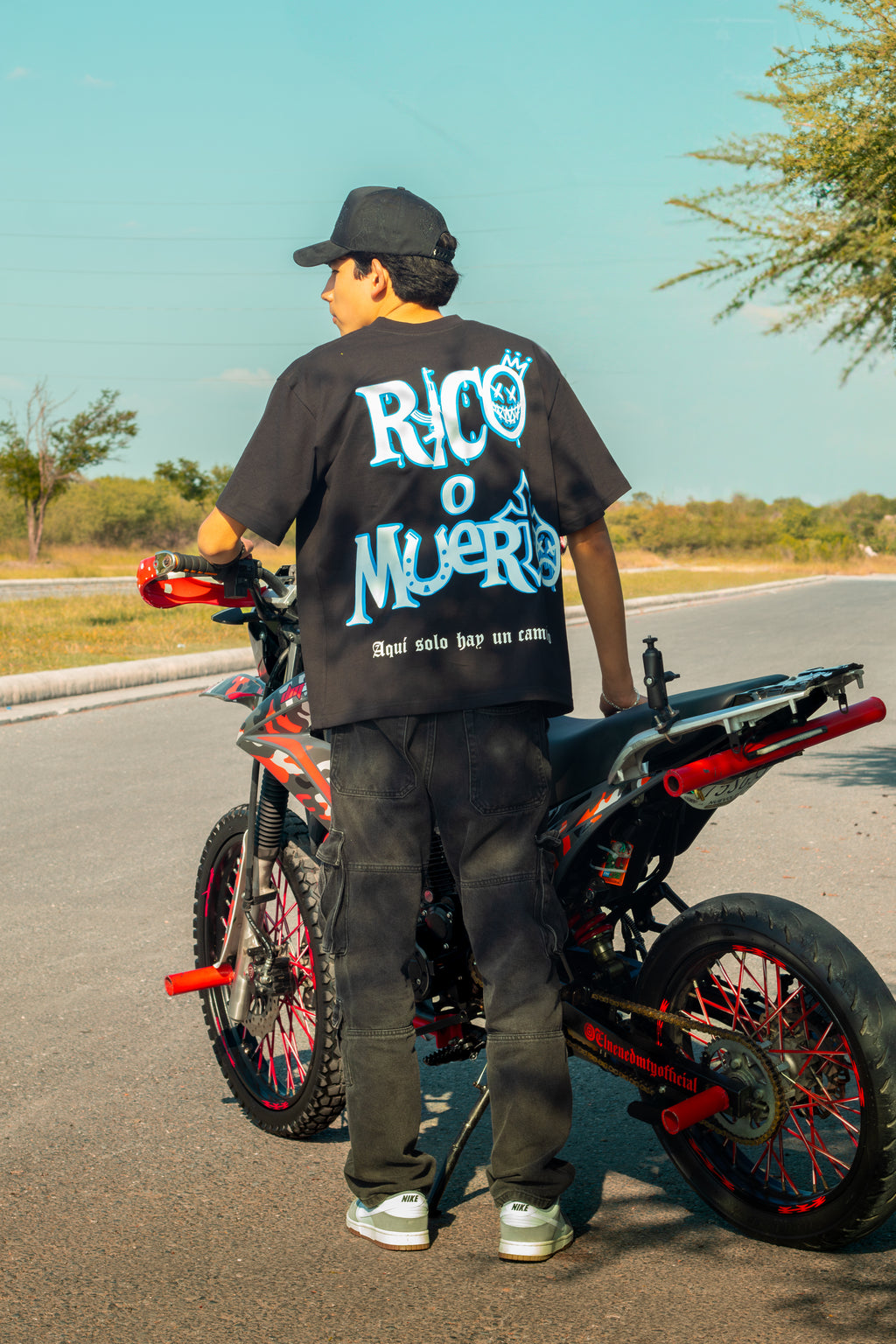 Playera - Rico o muerto