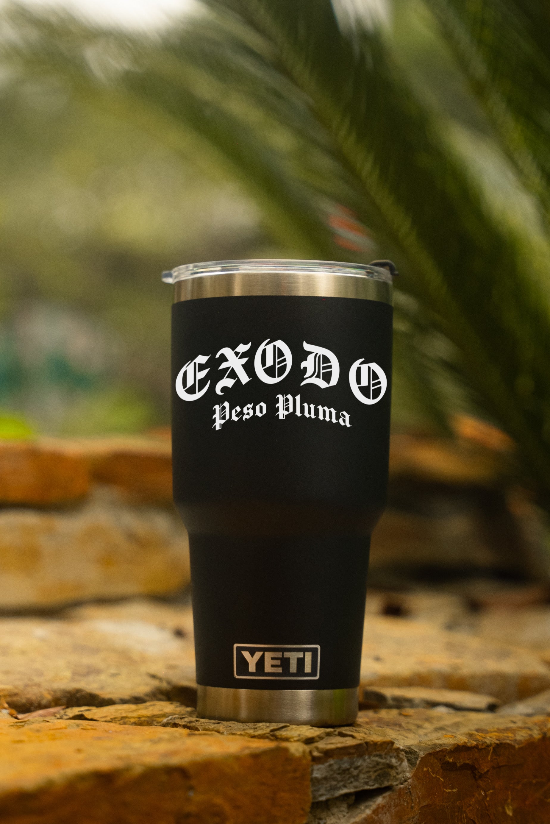 Yeti Exódo - Peso Pluma